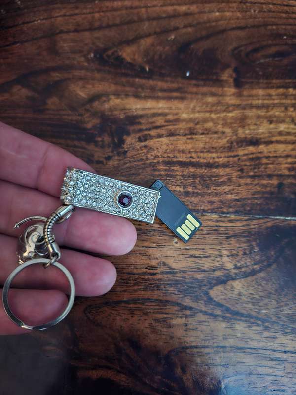 Brutal Fruit keyring memmory stick