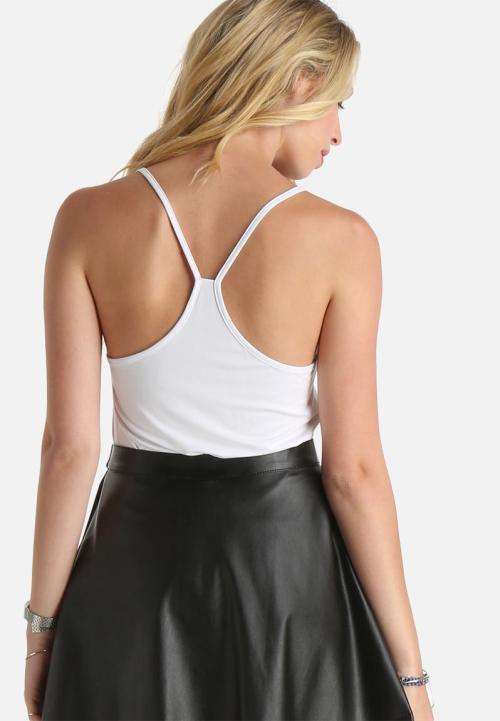 Julie Essential Cami White (Size L)