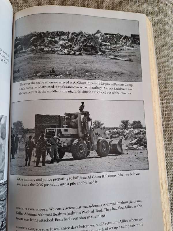 The Devil came on horseback - bearing witness to the genocide in Darfur - Brian Steidale