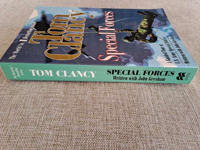 Special Forces: A Guided Tour of U.S. Army Special Forces - Tom Clancy / John Gresham