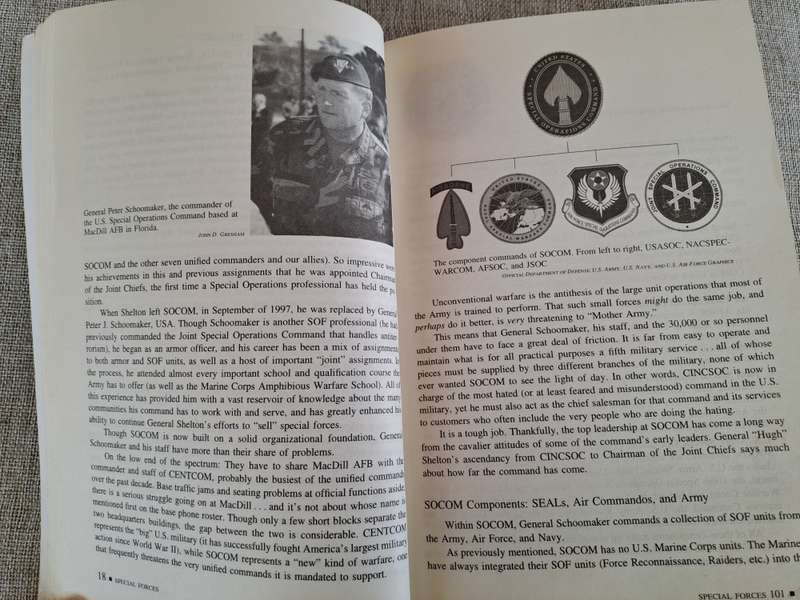 Special Forces: A Guided Tour of U.S. Army Special Forces - Tom Clancy / John Gresham