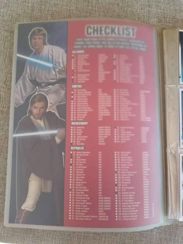 Star Wars Topps Force Attax Trading Card Game Binder and 31 Cards - 2012