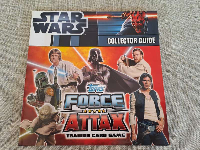 Star Wars Topps Force Attax Trading Card Game Binder and 31 Cards - 2012