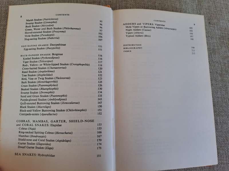 A Field Guide to the Snakes of Southern Africa - V.F.M. FitzSimons
