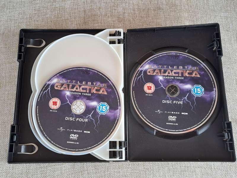 Battlestar Galactica Box Sets DVD: Season 1, 2.0, 3 and final season