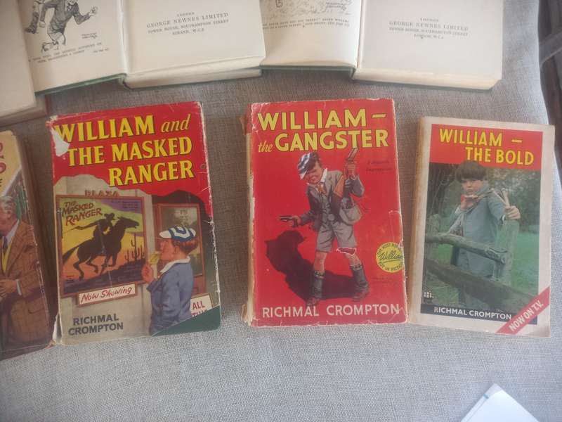 Childrens Classics - William and Jennings x 8