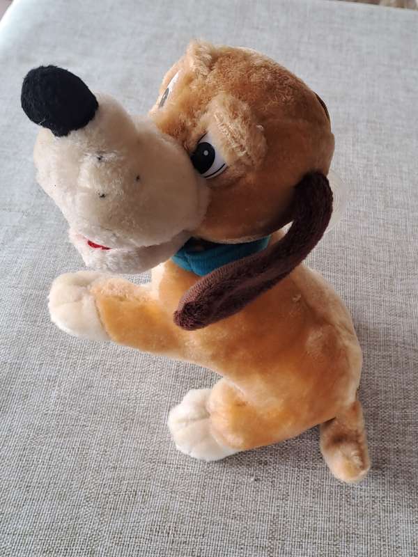 Pluto Stuffed Toy with suction Cup