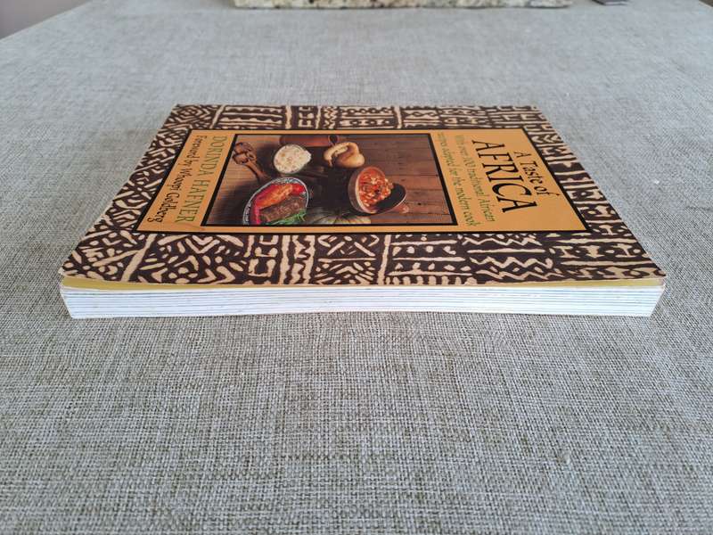 A Taste of Africa - Dorinda Hafner, Foreword by Whoopi Goldberg