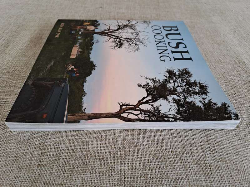 Bush Cooking - Rita Van Dyk
