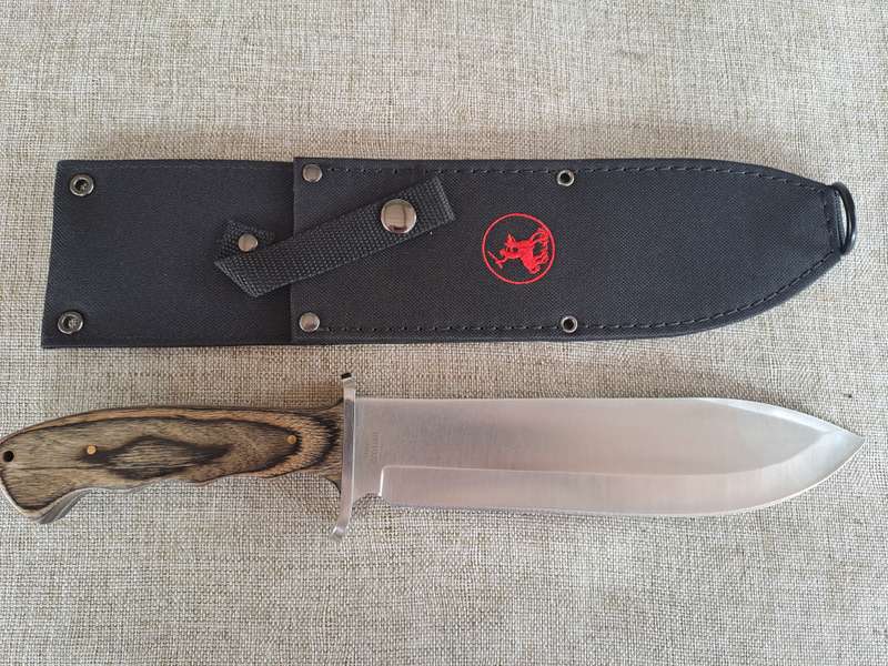 Rough Ryder RR1022 Fixed Blade Bowie Knife