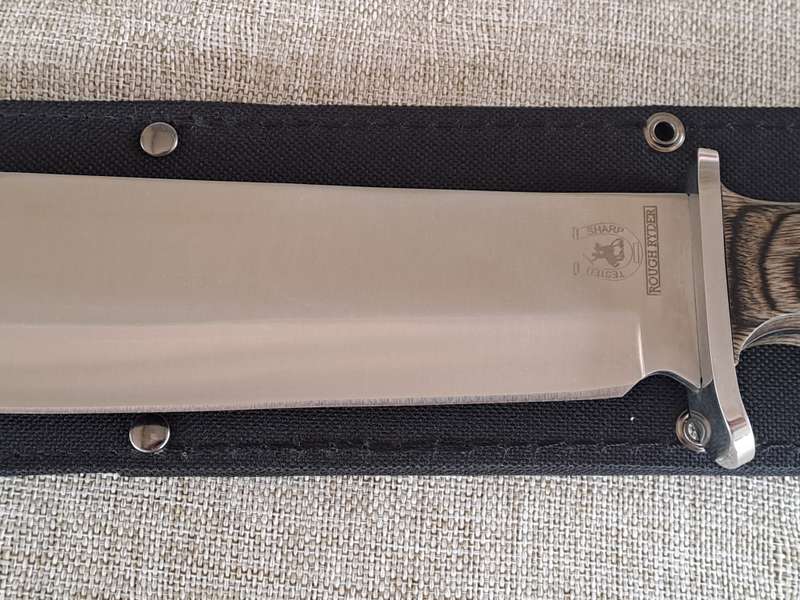 Rough Ryder RR1022 Fixed Blade Bowie Knife