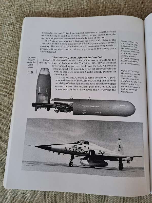 The Gatling Gun: 19th Century Machine Gun to 21st Century Vulcan - Joseph Berk