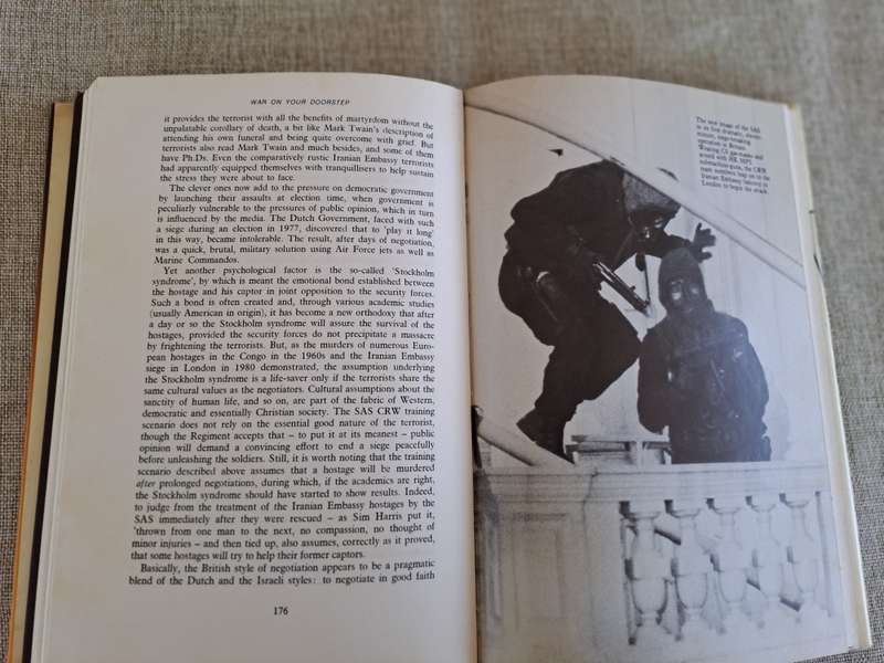 Who Dares Wins: The Story of the Special Air Service 1950-1980 - Tony Geraghty