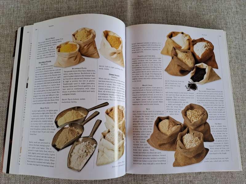 Bread: A complete guide to making your own bread in a traditional oven and using a bread machine