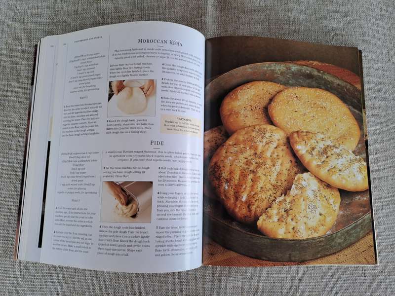 Bread: A complete guide to making your own bread in a traditional oven and using a bread machine