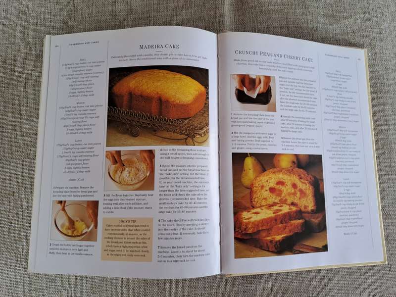 Bread: A complete guide to making your own bread in a traditional oven and using a bread machine
