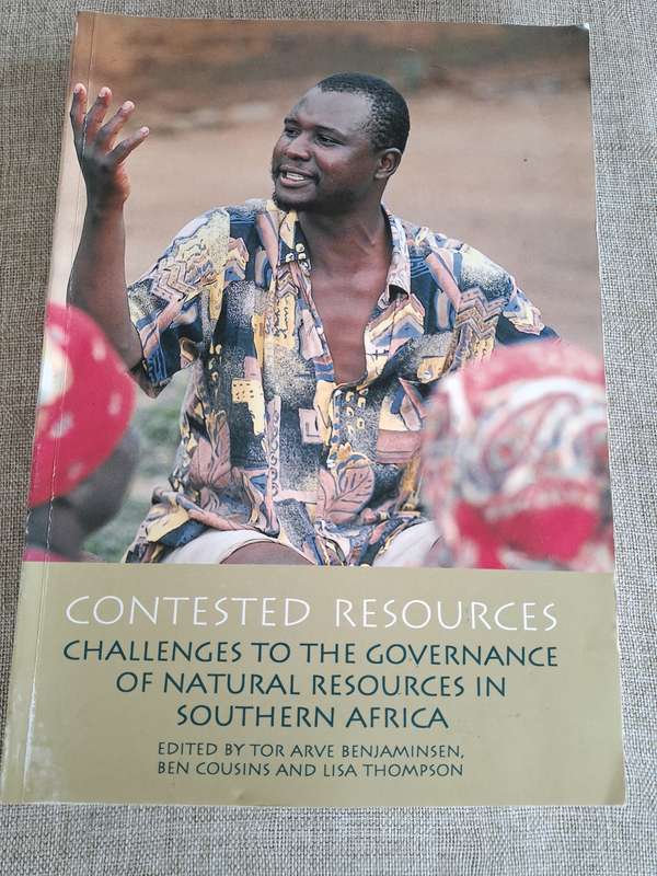 Contested Resources: Challenges to the Governance of Natural Resources in Southern Africa