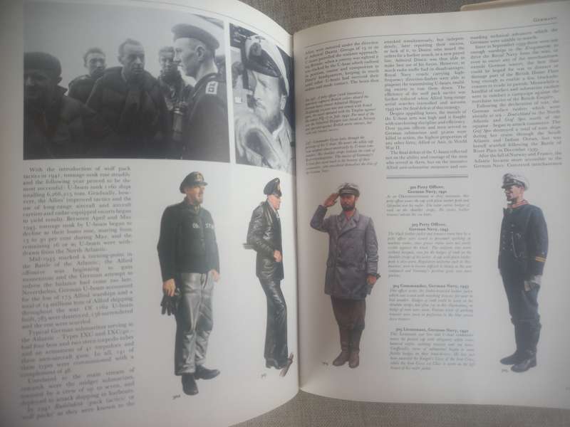 The Armed Forces of World War II - Uniforms, Insignia and organisation - Andrew Mollo