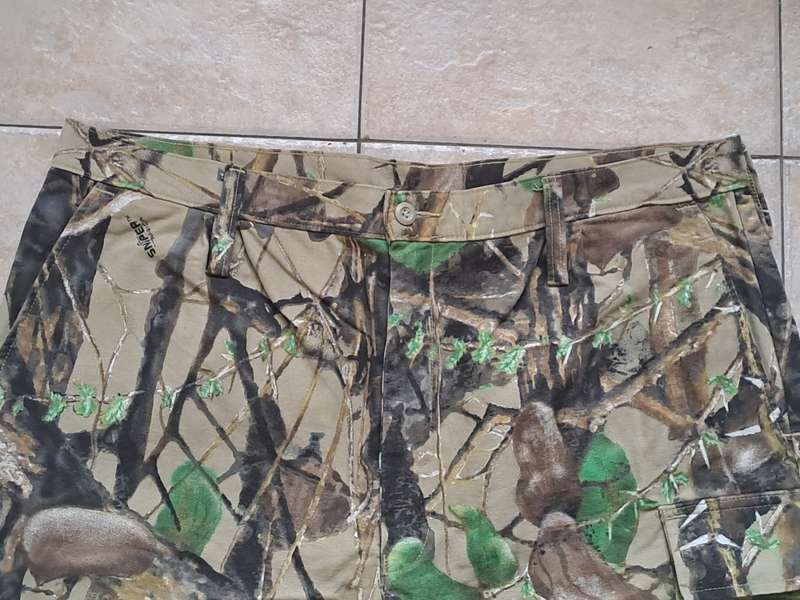 Camo Shorts: Mens Hunters / Outdoor Shorts  Size 40