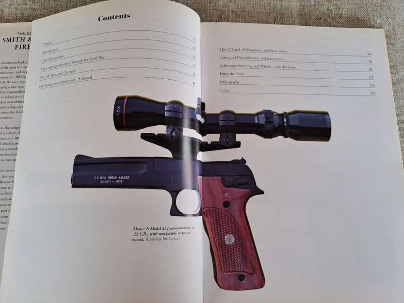 The History of Smith & Wesson Firearms - Dean K. Boorman
