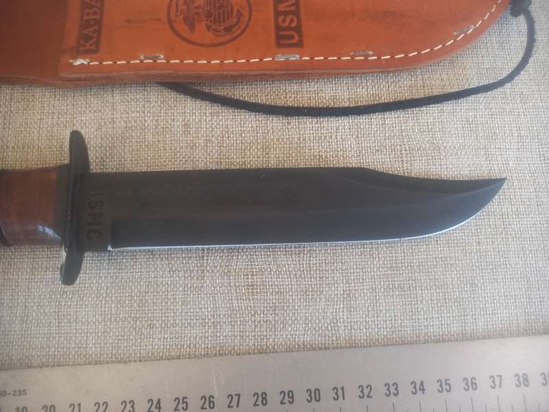 Ka-Bar with leather sheath and box.