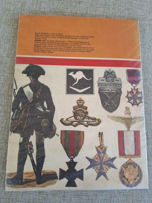 Heraldry of War: Medals, Badges and Uniforms - Purnell`s History of The World Wars Special