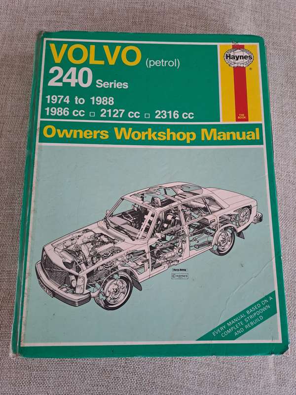 Volvo 240 Series Petrol Owners Workshop Manual 1974 to 1988 - Haynes