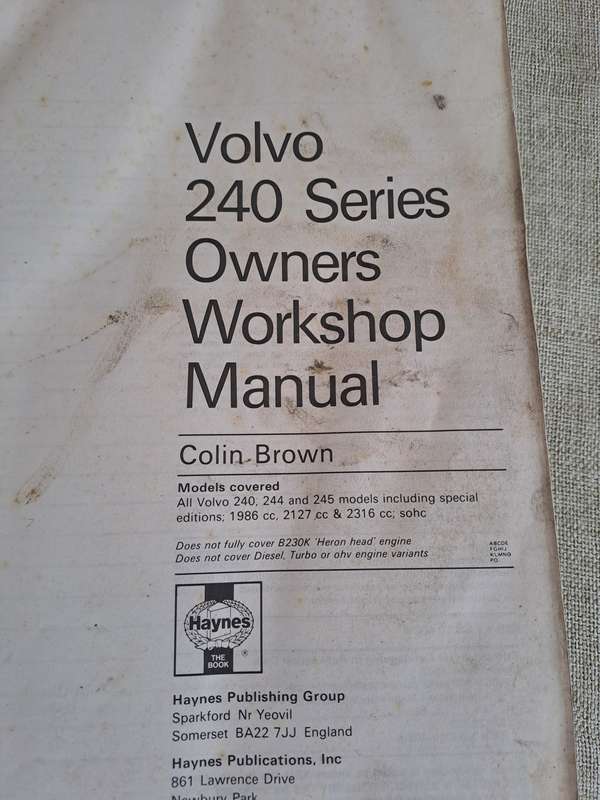 Volvo 240 Series Petrol Owners Workshop Manual 1974 to 1988 - Haynes