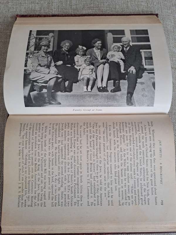 Jan Smuts : A Biography - F.S. Crafford