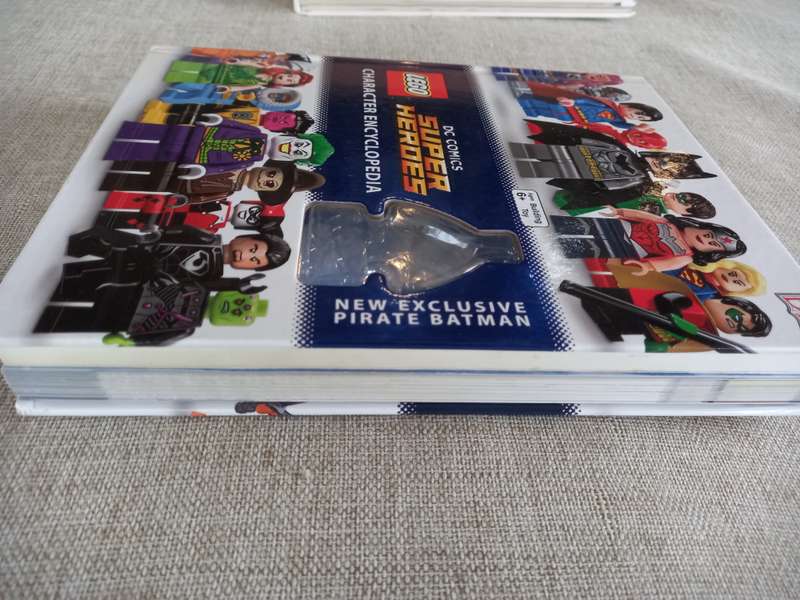 Lego - DC Comics - Super Heroes - Character Encyclopedia