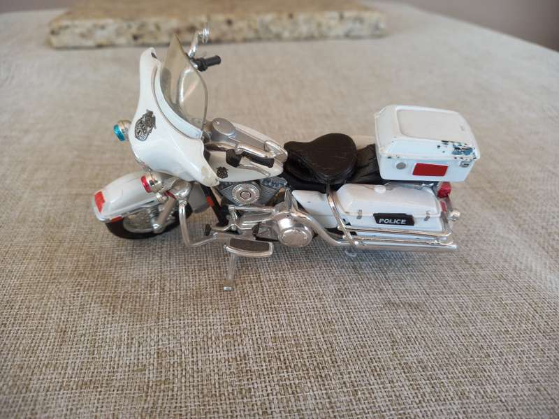 Maistro Police Motorbike