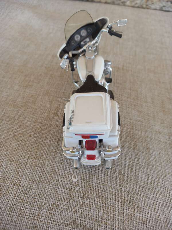 Maistro Police Motorbike