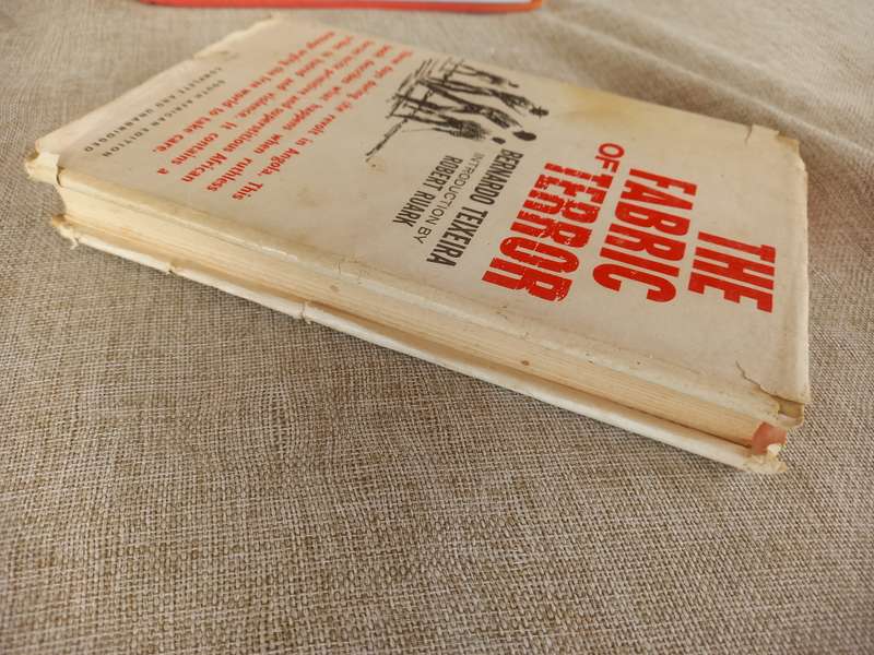 The Fabric of Terror,: Three days in Angola - Bernardo Teixeira