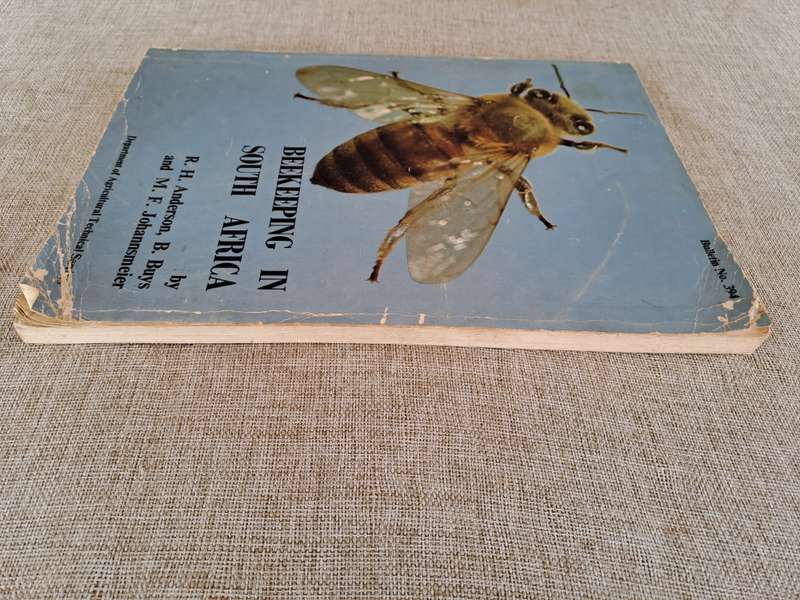 Beekeeping in South Africa  Bulletin No. 394