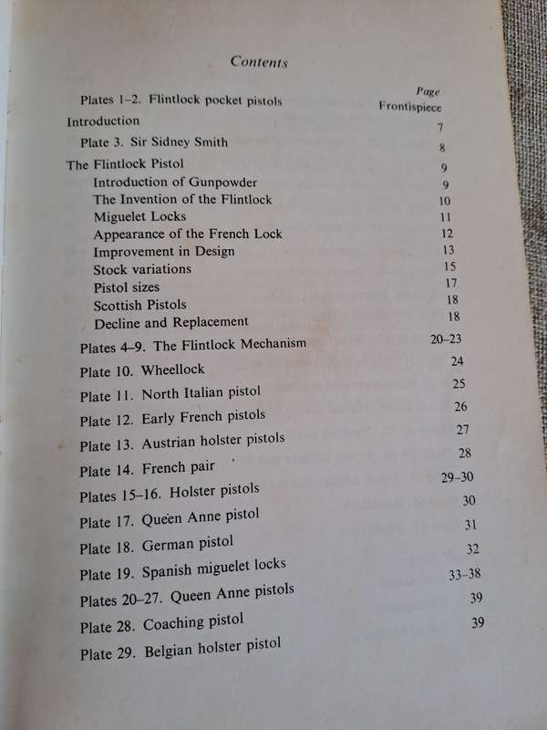 Flintlock Pistols: An Illustrated Guide to Flintlock pistols from the 17th to the 19th Century