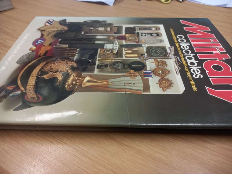 Military Collectables: An International Directory of Twentieth-century Militaria