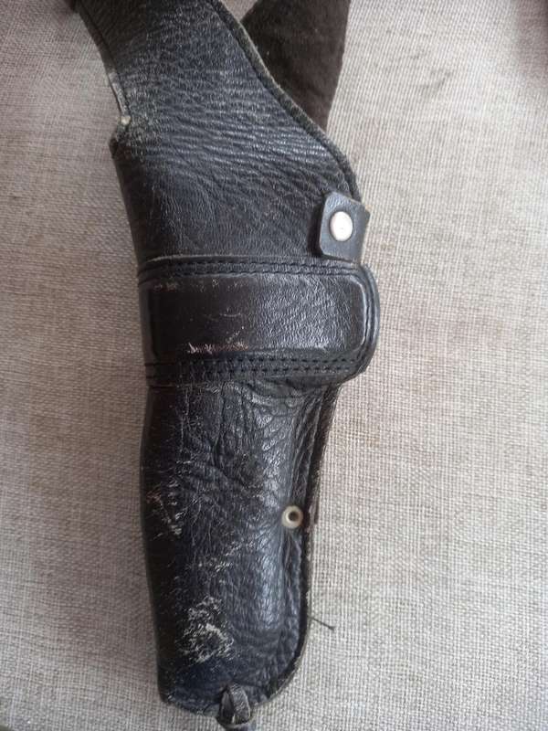 Leather shoulder holster - got it from a BSAP / Selous Scouts member