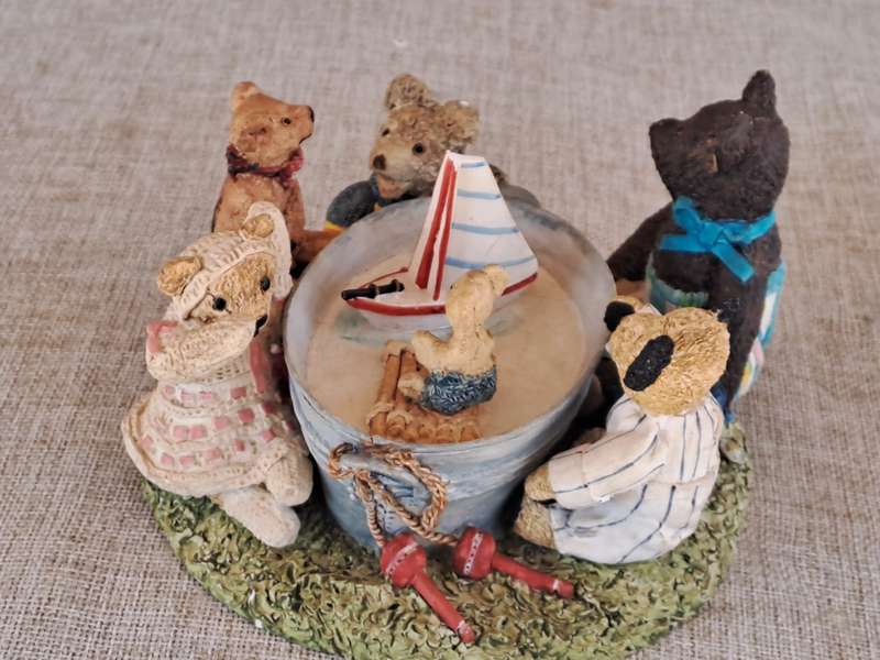 All at Sea - Peter Fagan Colourbox Collection