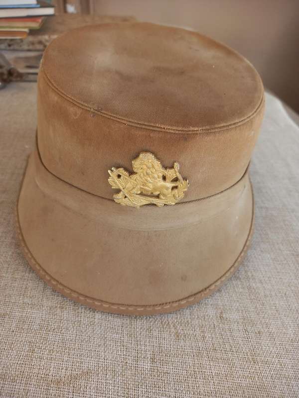 British South Africa Police BSAP - Shako Sun Helmet