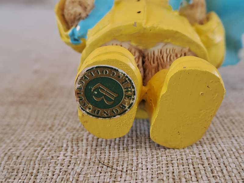 Teddy Bear Bond Collection  Yellow Raincoat with Umbrella