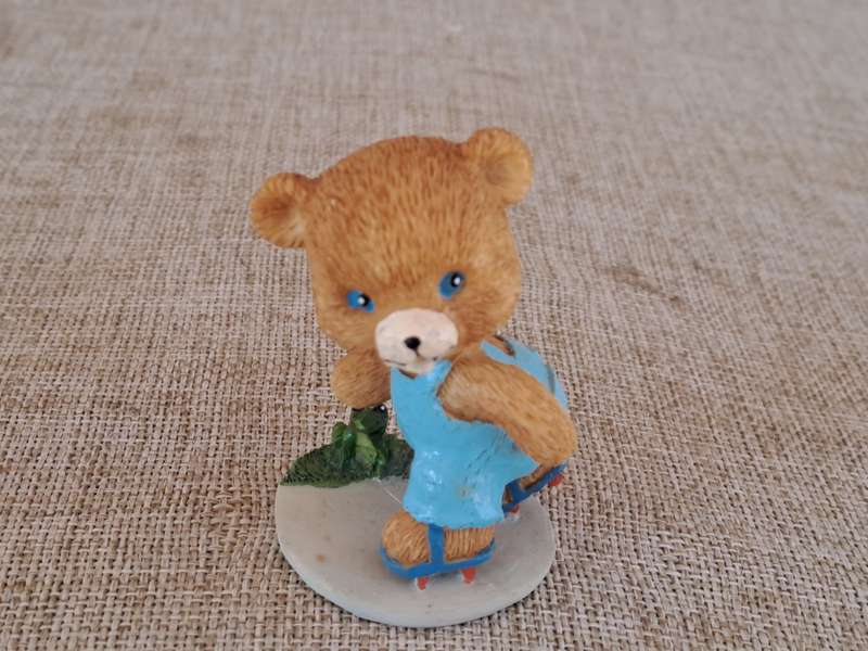 Teddy Bear Miniatures  Collection of 7 bears