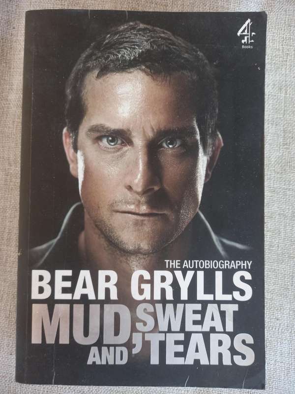 Mud, Sweat and Tears Paperback - the autobiography - Bear Grylls