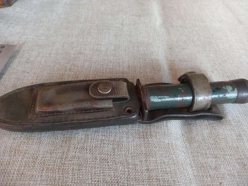 Old School "Rambo" type survival knife