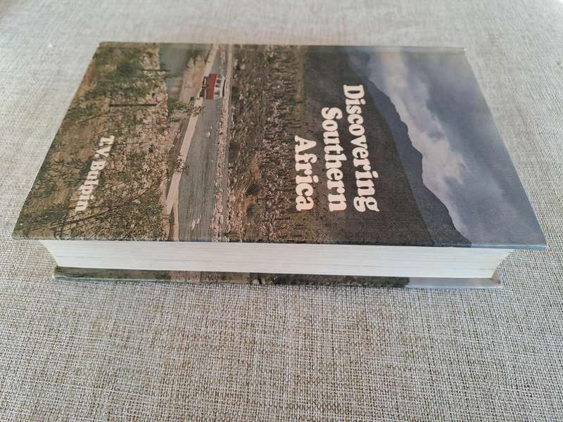 Discovering Southern Africa - T.V. Bulpin