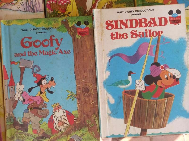 Walt Disney Wonderful World of Reading x 19 (1)