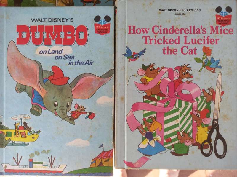 Walt Disney Wonderful World of Reading x 19 (2)
