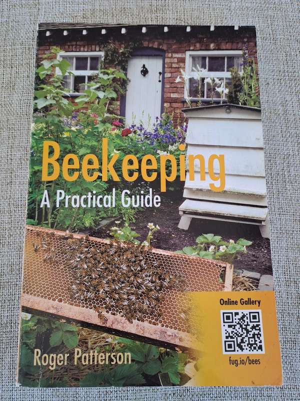 Beekeeping: A Practical Guide  Roger Patterson