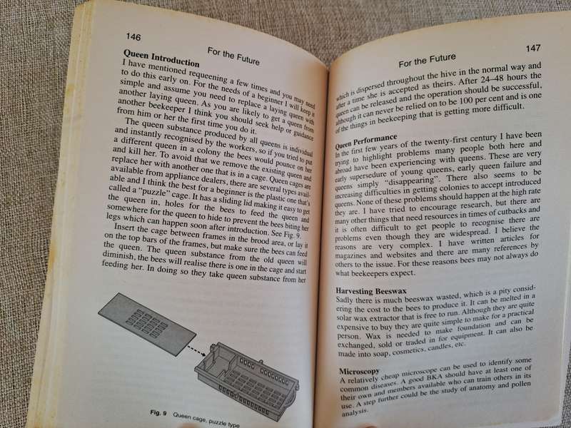 Beekeeping: A Practical Guide  Roger Patterson