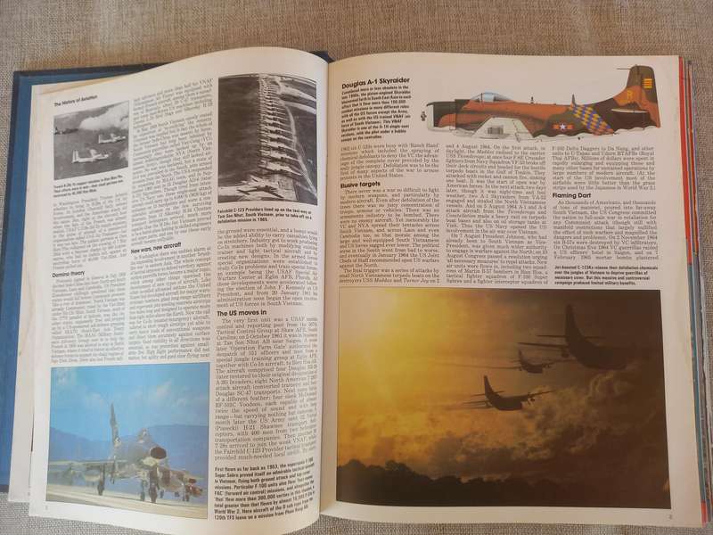 The illustrated encyclopedia of aircraft - 216 volumes - 18 binders