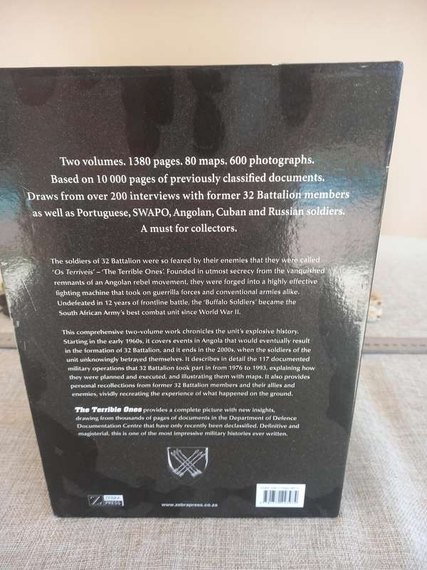 The Terrible Ones: Two Volumes - A Complete History Of 32 Battalion /boxset - Piet Nortje
